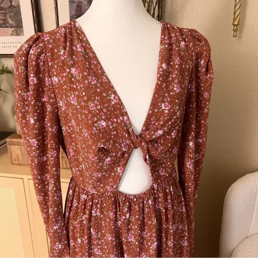 WAYF Burnt‎ Orange Floral Keyhole Tiered Midi Dress Size Small NWOT